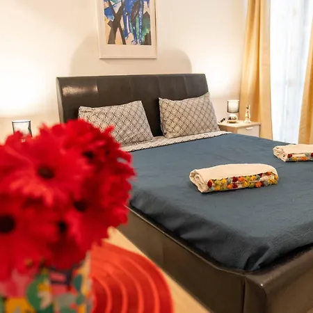Spacious With Balcony Bbq & Games - Sleep 6 By Quicktrips Apartament St Paul's Bay