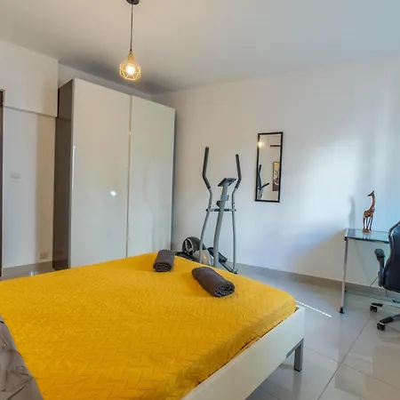 Spacious With Balcony Bbq & Games - Sleep 6 By Quicktrips Apartment St. Paul's Bay